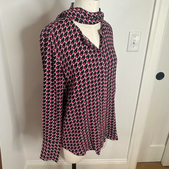 Equipment graphic houndstooth print blouse - Picture 8 of 9